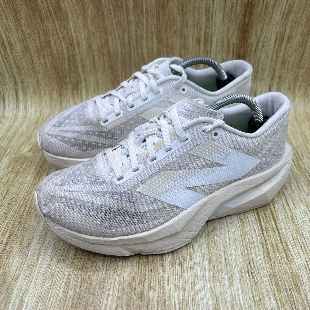 New Balance FuelCell Rebel v4 Women's 7.5 White Linen Running‎ Sneakers WFCXLJ4